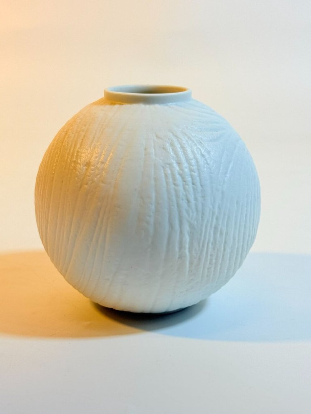 Vase Rosenthal Studio Line Martin Freyer Op Art Modernist Matte white bisque por - Picture 5 of 16